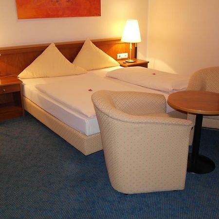 Hotel Jahnhaus Langenfeld  Bilik gambar