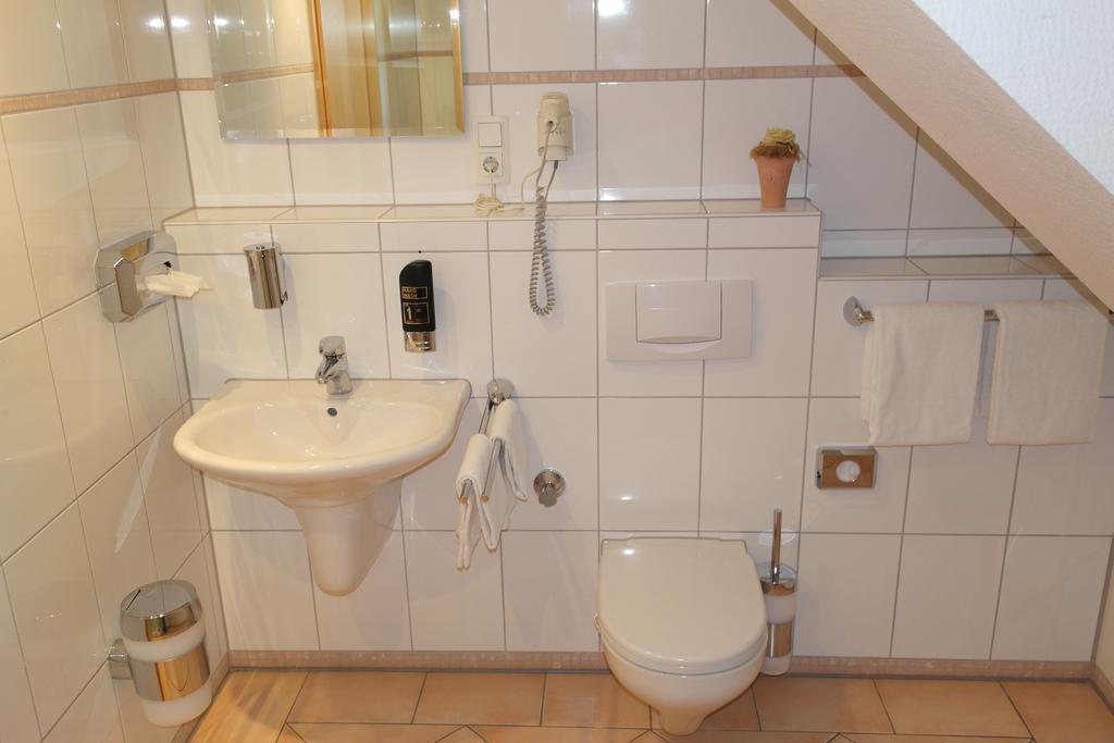 Hotel Jahnhaus Langenfeld  Bilik gambar