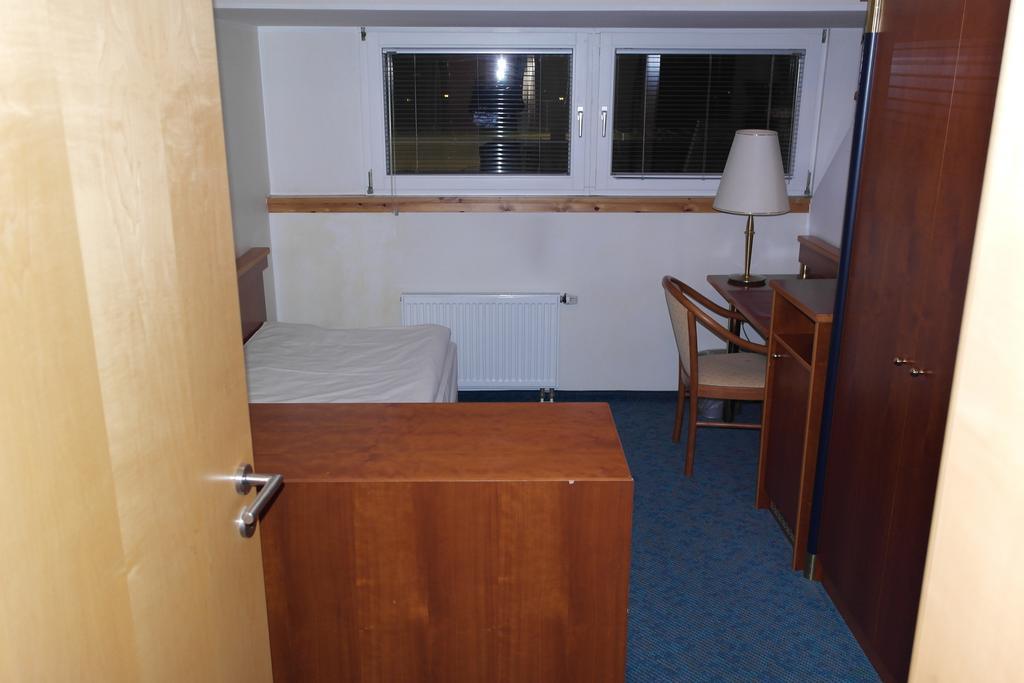 Hotel Jahnhaus Langenfeld  Bilik gambar