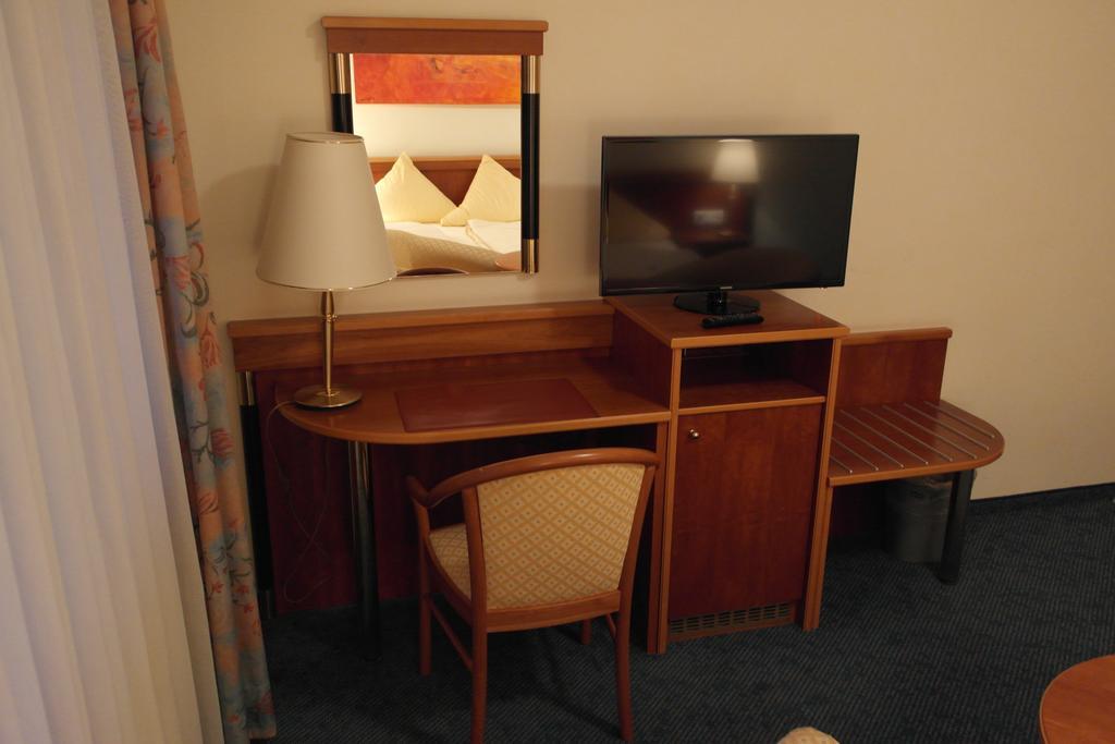 Hotel Jahnhaus Langenfeld  Bilik gambar